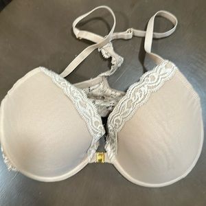 36c Natori T back bra front closure